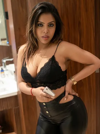 housewife call girls Allahabad